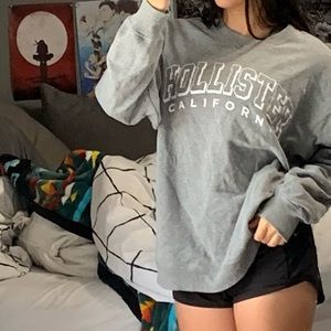 Hollister Grey Sweatshirt
